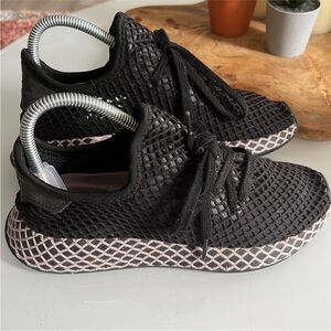 Adidas Deerupt Core Black and Pink Sneakers